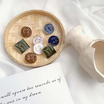 

New Geometric Round Earrings Retro Niche Personality Earrings Female Colorful Enamel Earrings Jewelry Accessories