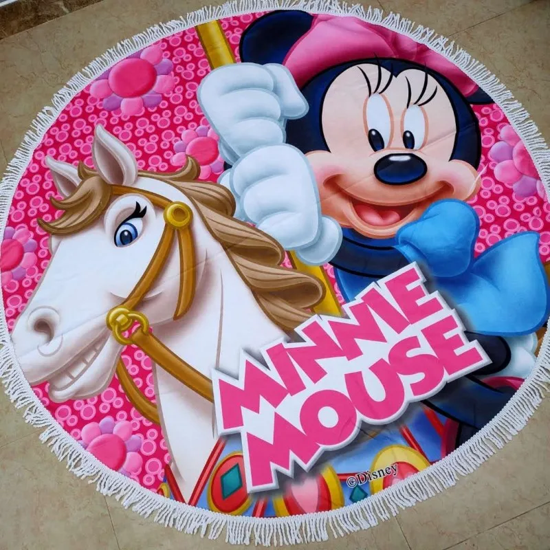 Disney с Микки Маусом и Минни Маус принцессы из мультфильма “Холодное сердце”