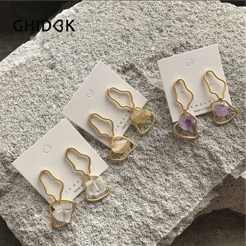 

GHIDBK Dainty Irregular Wire Colorful Stone Stud Earrings Femme Simple Natural Stone Charm Earring Studs Handmade Circle Earring