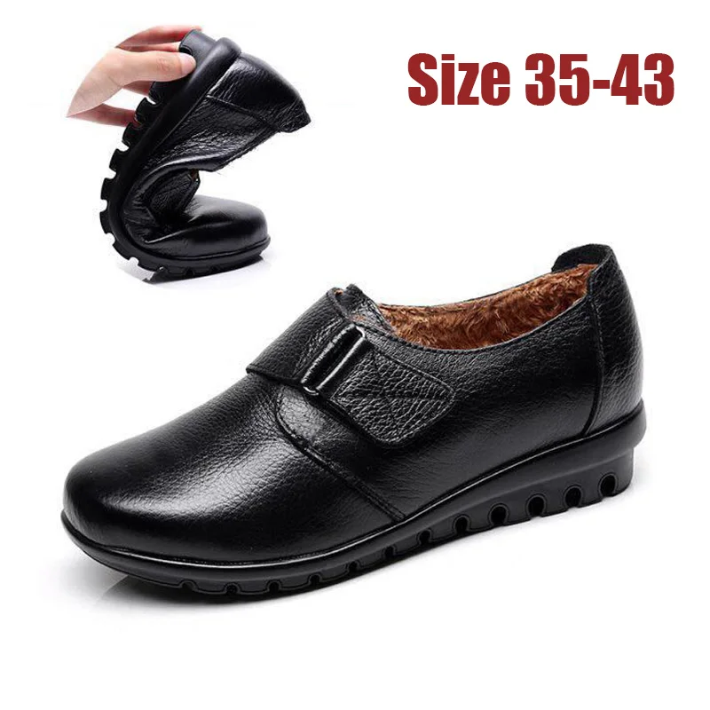 

New Soft Black Fur Shoes For The Elderly Women Genuine Leather Flats Shoes Big Size 42 43 Wide Fit Loafers Ladies Slip On Shoes