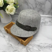 НОВАЯ шапка для конного спорта? Бейсболка серая Темпераментная Женская шерстяная светская Хомбург яркая шапка