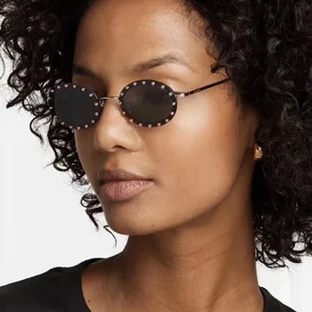 

New Luxury Brand Designer Oval Sunglasses Female Metal Frame Mosaic Diamond Fashion Sun Glasses Women Big Lens Driving Eyewear