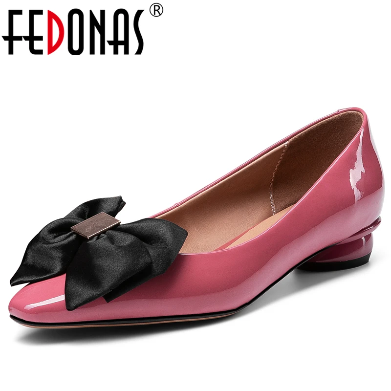 

FEDONAS 2020 Spring Concise Elegant Sweet Women Cow Patent Leather Pumps Butterfly-Knot Pointed Toe Low Heel Shallow Shoes Woman
