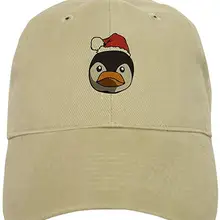 Бейсболка с пингвином Сантой