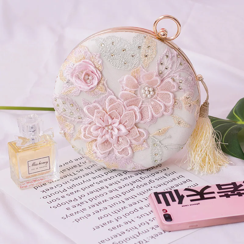 

Ancient Style Bag Woman Hand Embroidered Round Bag Three-dimensional Embroidery Oblique Cross Bag