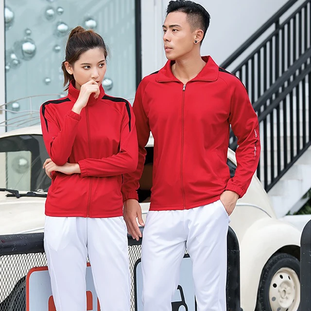 Conjunto de ropa deportiva para hombre y mujer