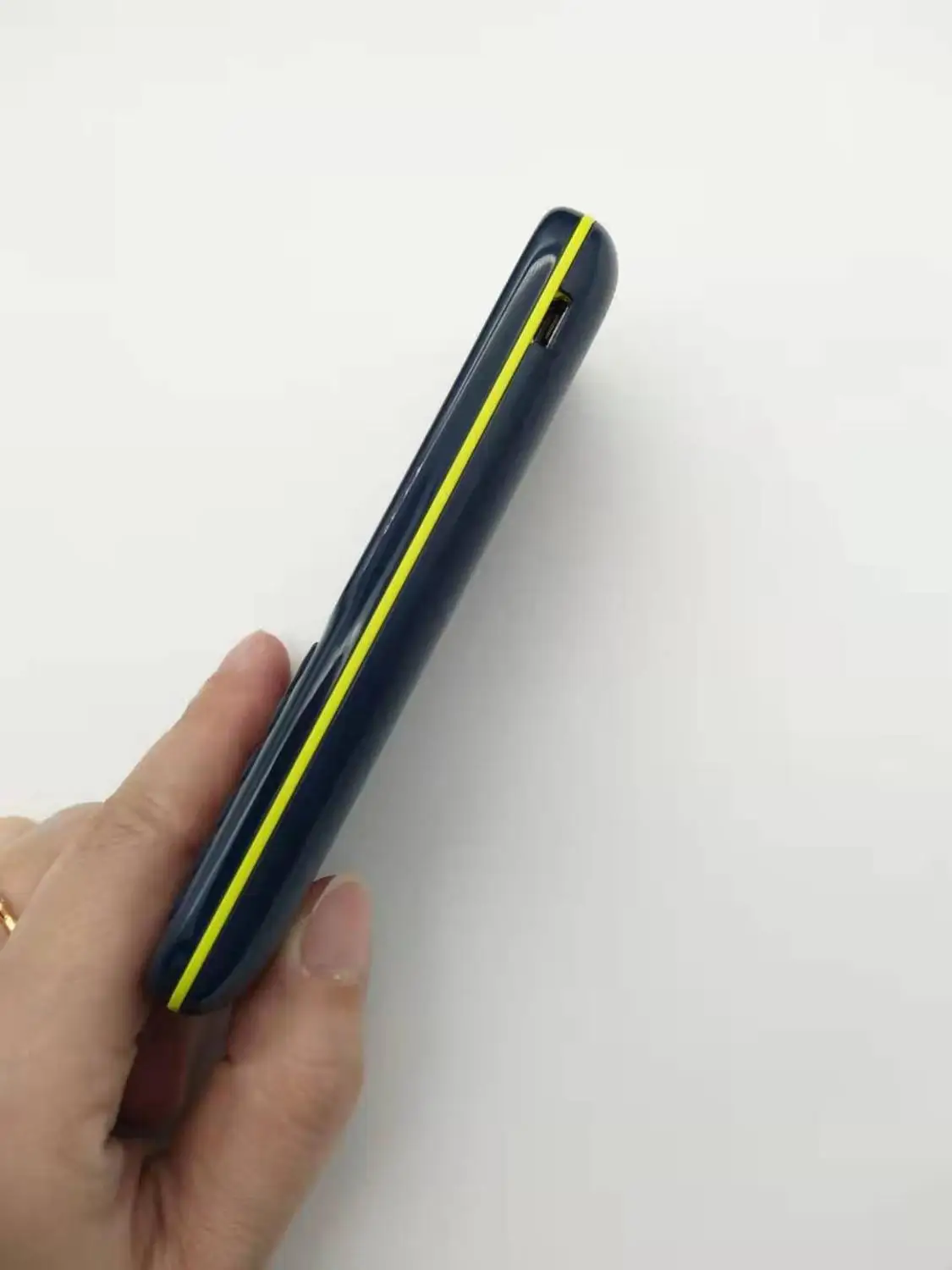 samsung guru music 2 speaker