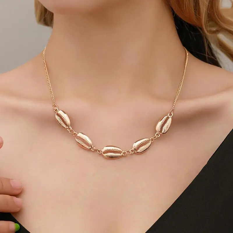 

Creative Vintage Shell Necklace Female Personality Sexy Metal Clavicle