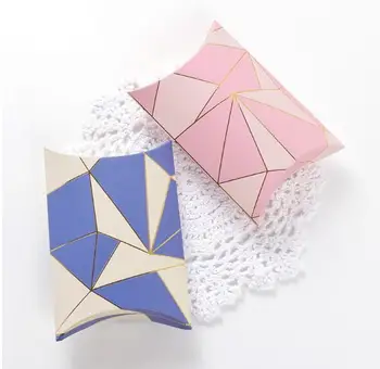

50pcs Pink / Bue / Gold Pillow Style Wedding Favors Candy Boxes Party Gift Box Bomboniera Giveaways Box Chocolate Biscuit Box
