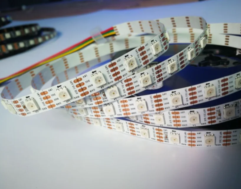 GS8208 адресуемых IC Черный и белый PCB 60 пикс./м GS8208 LC8808S 5050SMD цветных(RGB) светодиодных лент