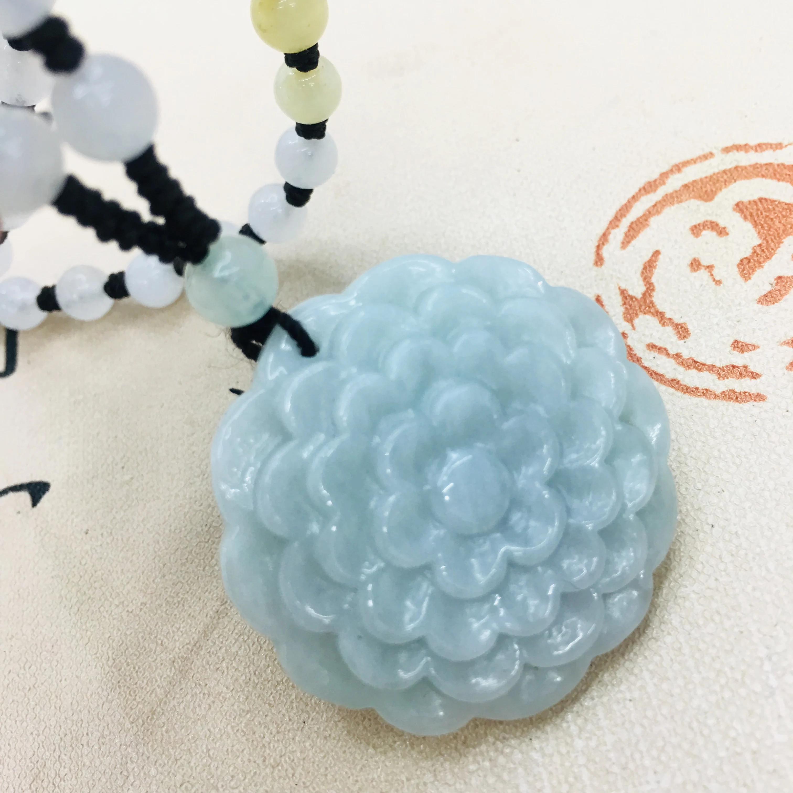 

Pure natural Emerald jade hand carved peony flower pendant three-color jade bead necklace men and women sweater chain