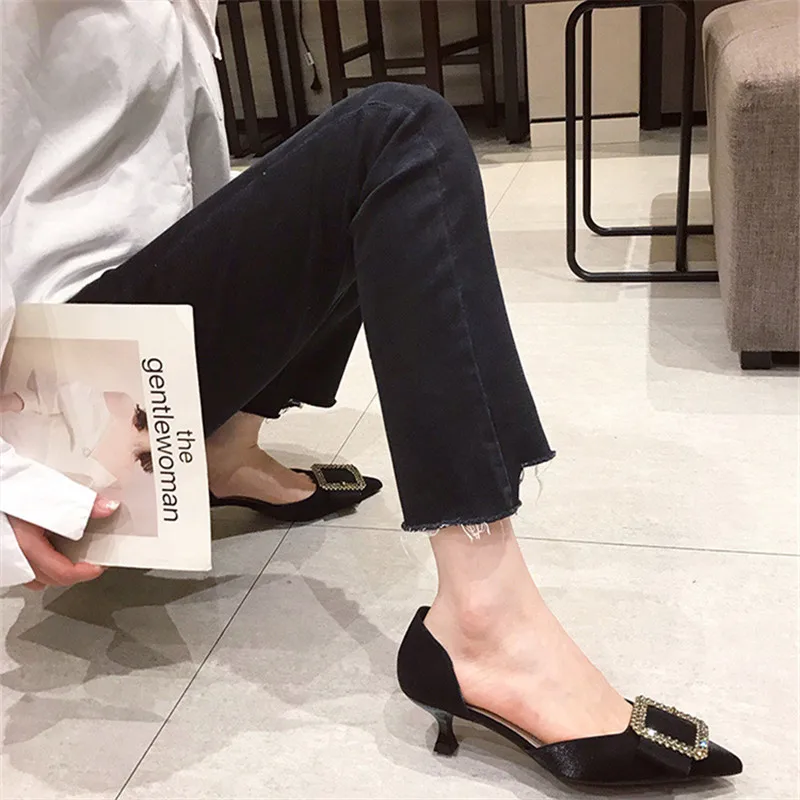 Женская обувь; коллекция года; элегантные пикантные Вечерние туфли на высоком каблуке в Корейском стиле; модные туфли на каблуке «рюмочка» со стразами - Цвет: Черный