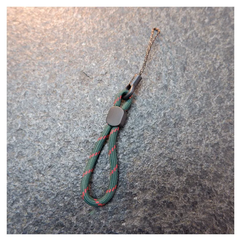 Compact Universal Lanyard - Stylish Strap