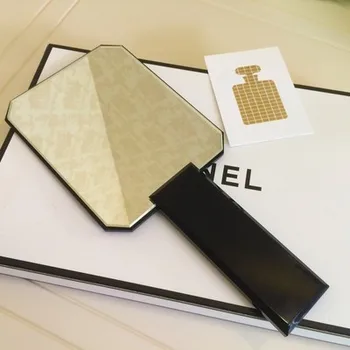 

Handheld Cosmetic Mirror Dressing Paddle Salon Barbers Beauty Hair Hairdressers Professional Salon Barbers Mirror with Handle