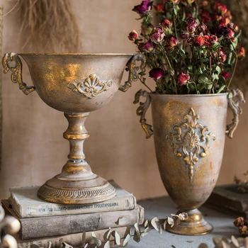 

Europe Gold Silver Vase Handmade Handicrafts Fashion Metal Tabletop Flower Vase Study Hallway Home Wedding Decoration