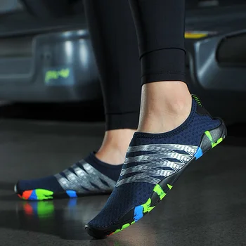 

2019 Hot Sale Men Aqua Shoes Summer Breathable Non Slip Five Toe Shoes High Quality Indoor Yoga Unisex Couple Footwear