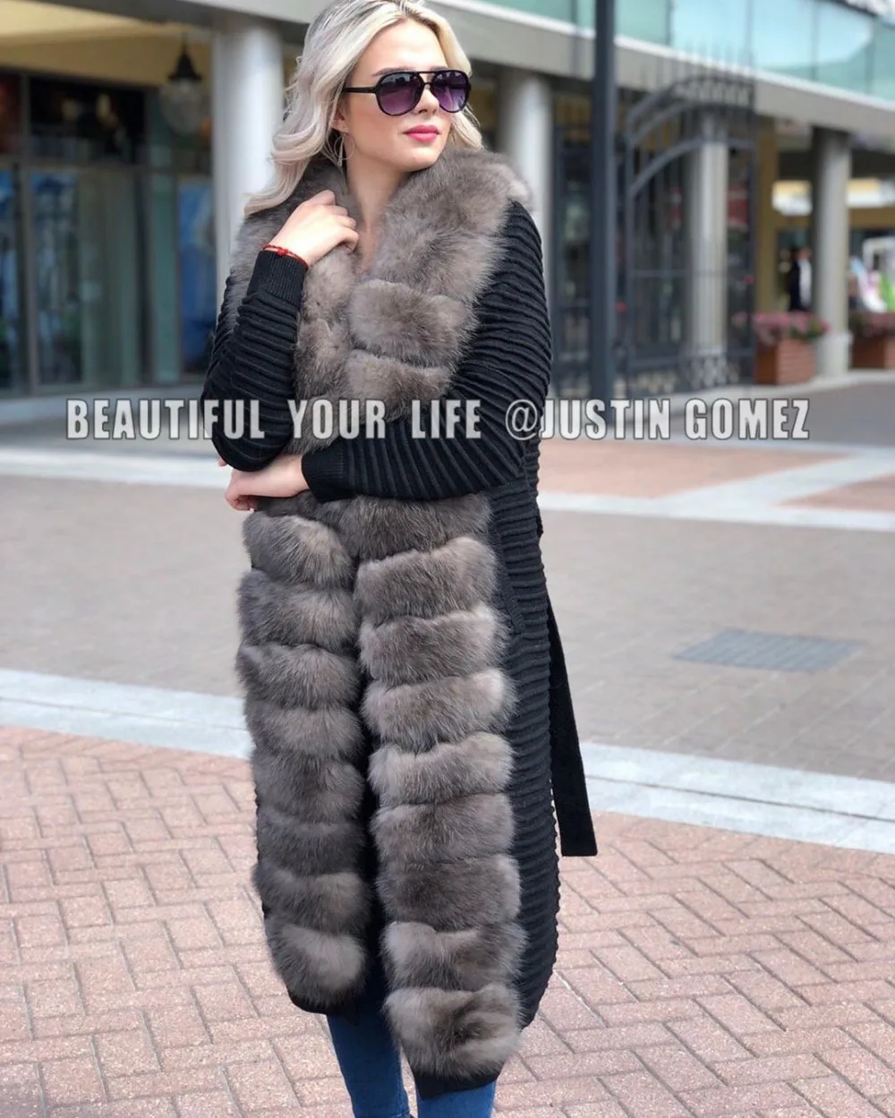 New Design High-end Fashion Chic Elegant Winter Clothes Women Warm High Quality Women Sweaters With Long Natural Fox Fur Collar