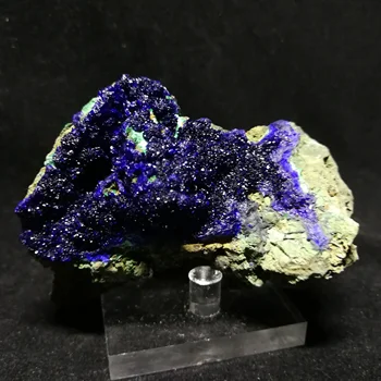 

175.4gNatural blue copper malachite is closely associated with each other