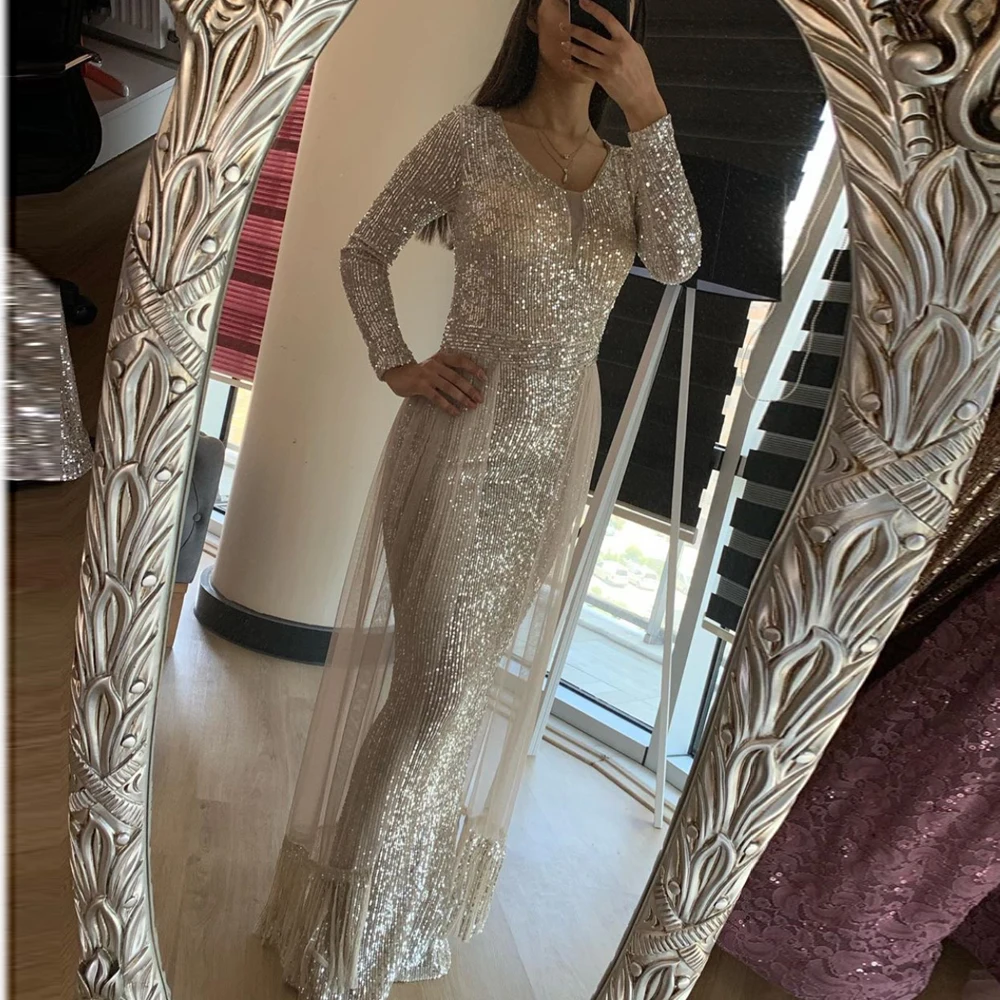 Gestreepte Lovertjes V-hals Maxi Jurk Patchowrk Kwastje Stretchy Hollow Out Volledige Mouwen Lange Party Jurk met Mesh Treinen Skrit Gestreepte Lovertjes V-hals Maxi Jurk Patchowrk Kwastje Stretchy Hollow Out Volledige Mouwen Lange Party Jurk met Mesh Treinen Skrit