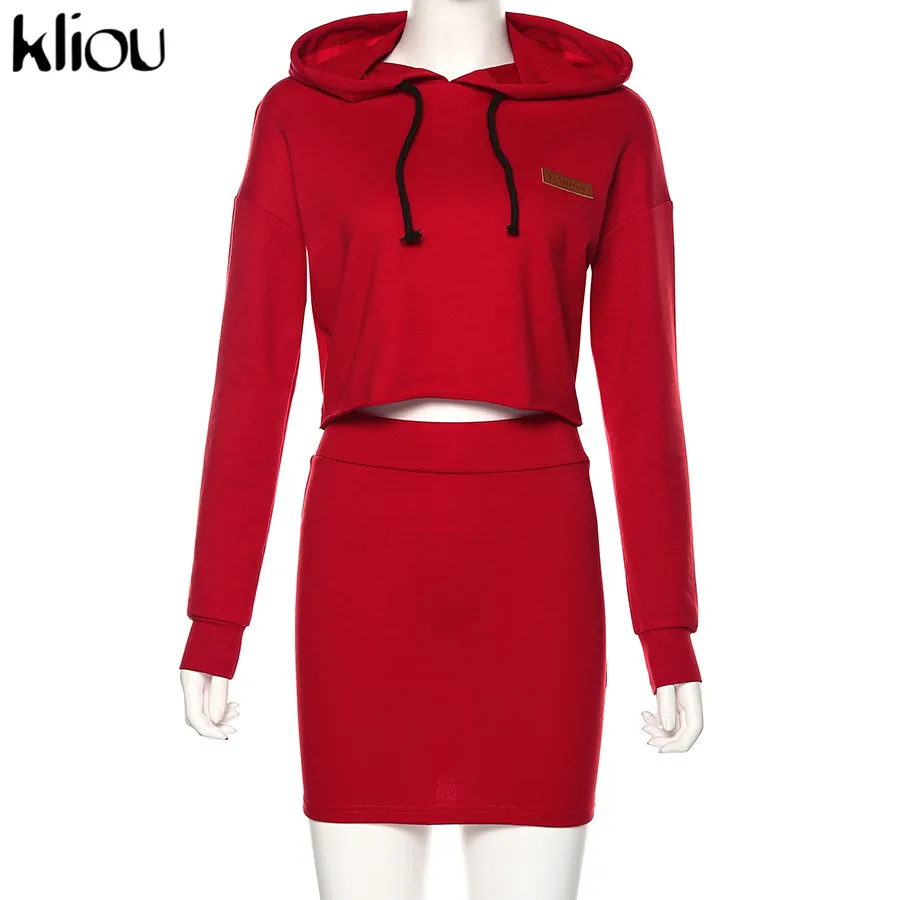 Kliou женские красные толстовки юбки комплект из двух предметов осень зима длинный рукав с капюшоном укороченный топ Высокая талия юбка Уличная одежда