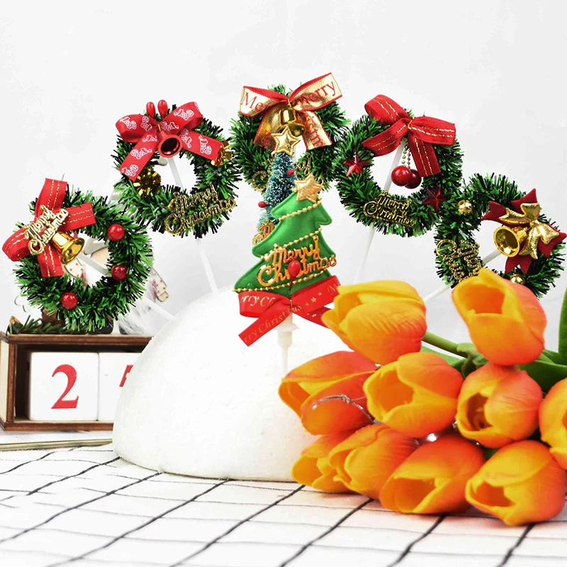 

5Pcs Christmas tree wreath shape cake toppers sisal plastic cake toppers With Merry Christmas Letter Xmas Party Baking Decor