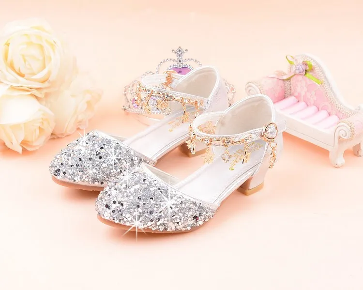 Детская летняя обувь для девочек на высоком каблуке; стразы; сандалии принцессы для детской вечеринки; Свадебная танцевальная обувь; От 4 до 14 лет - Цвет: silver