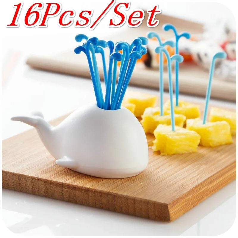 

16PCS/Set Gadget Cute Whale Water Spray Fruit Fork Animal Whale Fruit Sign Kitchen Tools Kitchen Accessories Fruit Decoration