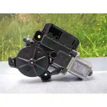 

6R0959802BE WINDOW MOTOR FRONT RIGHT VOLKSWAGEN POLE (6C1)