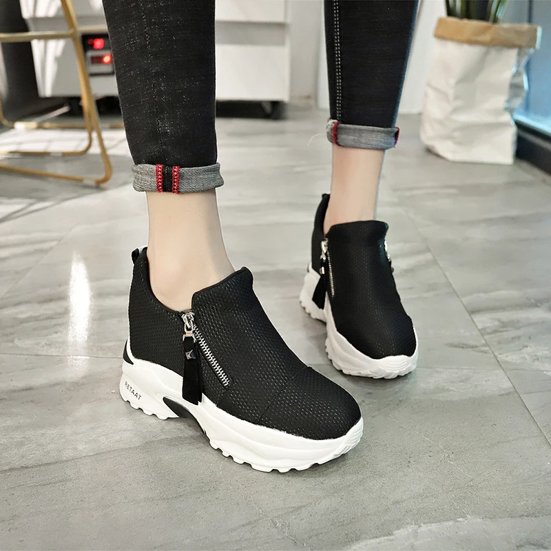 Модные женские кроссовки Коллекция 2020 года Повседневная обувь Женские Белые на