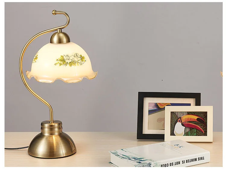 

Factory outlet glass lamp shade the desk lamp that shield an eye headlights falbala fashion table