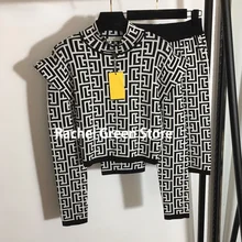 

High End Fall Clothes Two Pieces Set Outfits for Women Original 3D Shoulders Geometric Pattern Knitted Crop Top + short leggings