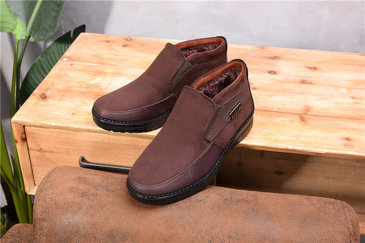 Модные зимние мужские ботинки водонепроницаемые удобные зимние ботинки теплые зимние ботильоны на меху Мужская обувь мужской светильник