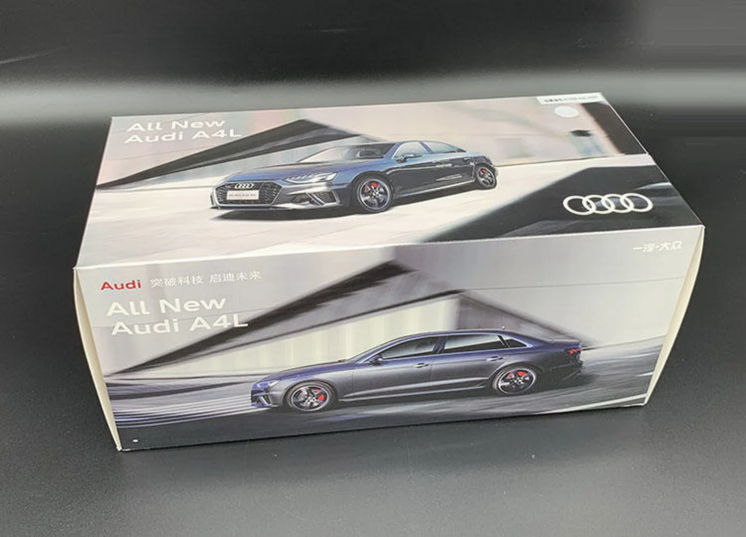 1/18 Scale Audi A4L 2020 Gray Diecast Car Model Toy Collection Gift NIB NEW 