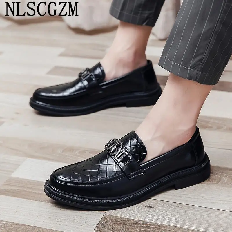 Dropship Black Men Suit Shoes Party Men's Dress Shoes 2022 Italian Leather  Zapatos Hombre Formal Shoes Men Office Sapato Social Masculino to Sell  Online at a Lower Price
