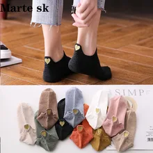 Модные женские носки, новинка года, весна, 1 пара, короткие носки для девочек, хлопок, новинка, женские модные милые повседневные носки с сердечками