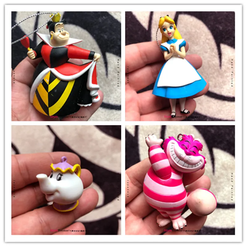 

1PCS 4-9cm 2019 Japan Disneyland Christmas collection handpieces genuine pendant Queen Alice Cheshire cat