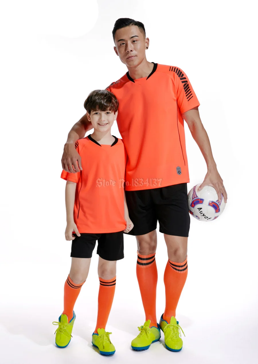 Футболка с шортами для колледжа, мужская футбольная форма DIY, спортивные костюмы для взрослых, футбольные комплекты на заказ, футбольные майки синего и оранжевого цвета