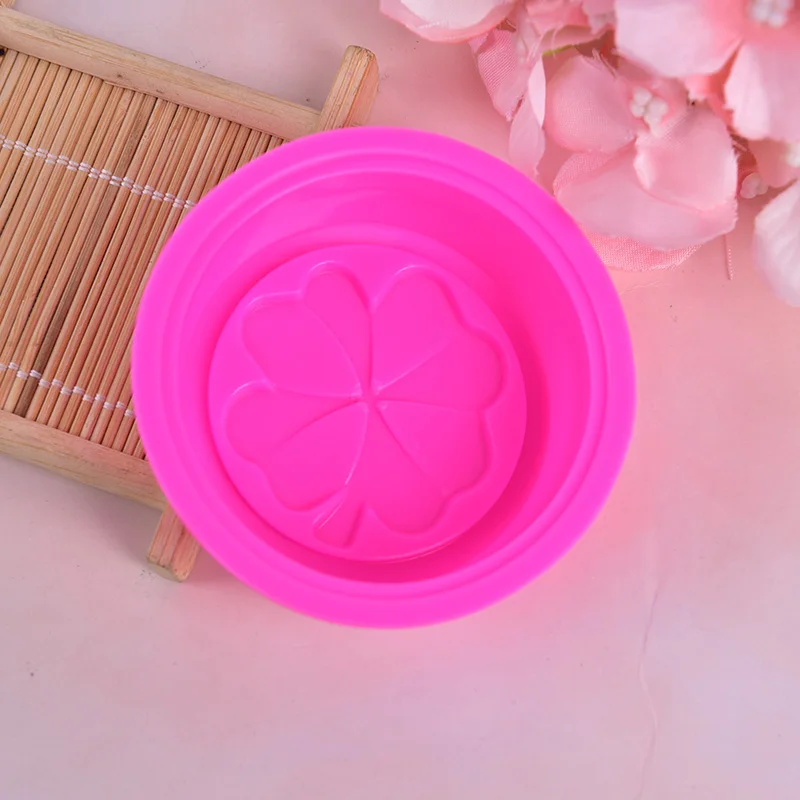 Description Picture 3 of itemRandom Color 3D Handmade DIY Silicone Mold Soap Mold Fondant Cake Decorating Tools Soap Making