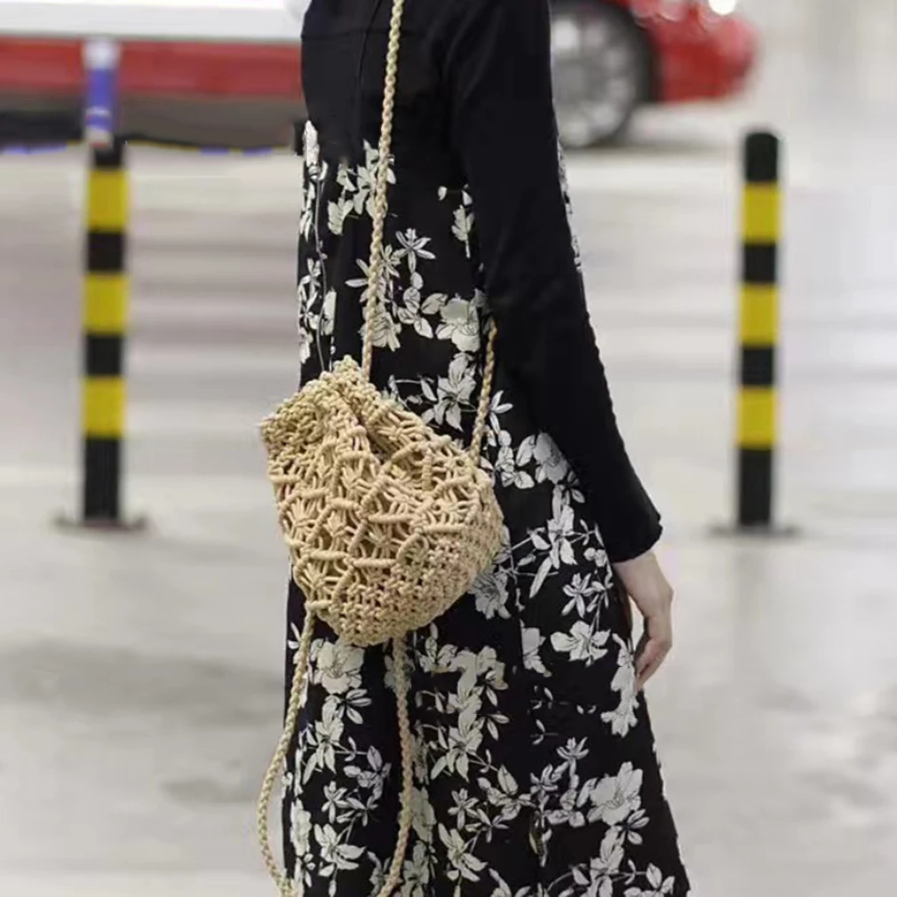 

Weaving bucket bag mini crossbody bag Drawstring handbags Vacation leisure beach bag straw handbags