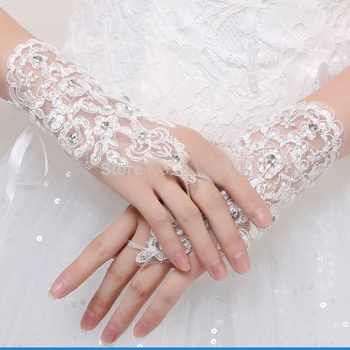 

2019 New Arrival Hot Sale Bride Gloves Beaded Lace Gloves Hook Finger Wholesale Wedding Gloves Cheap Short Wedding Gloves