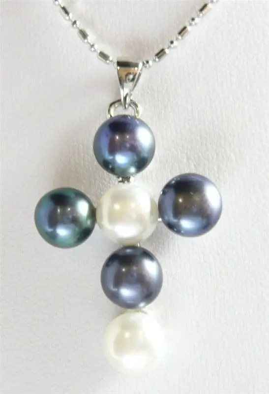 

8-9mm mixed color elegant black & white pearl Cross Pendant Necklace + free chain