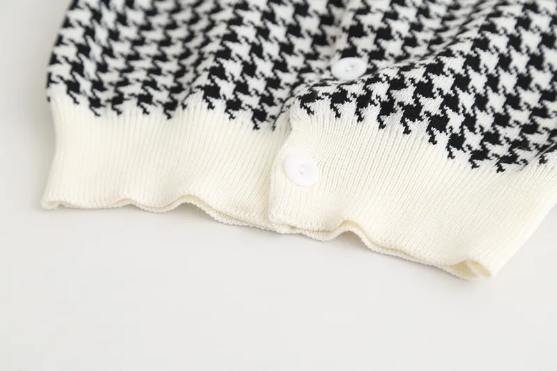 4804474278_2094320800