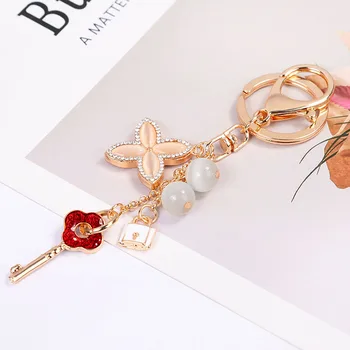 

New Crystal Key Chain Rhinestone Clover Car Keyrings Female Creative Cute Flower Bag Pendant Key Rings Keychain Bag Accessories