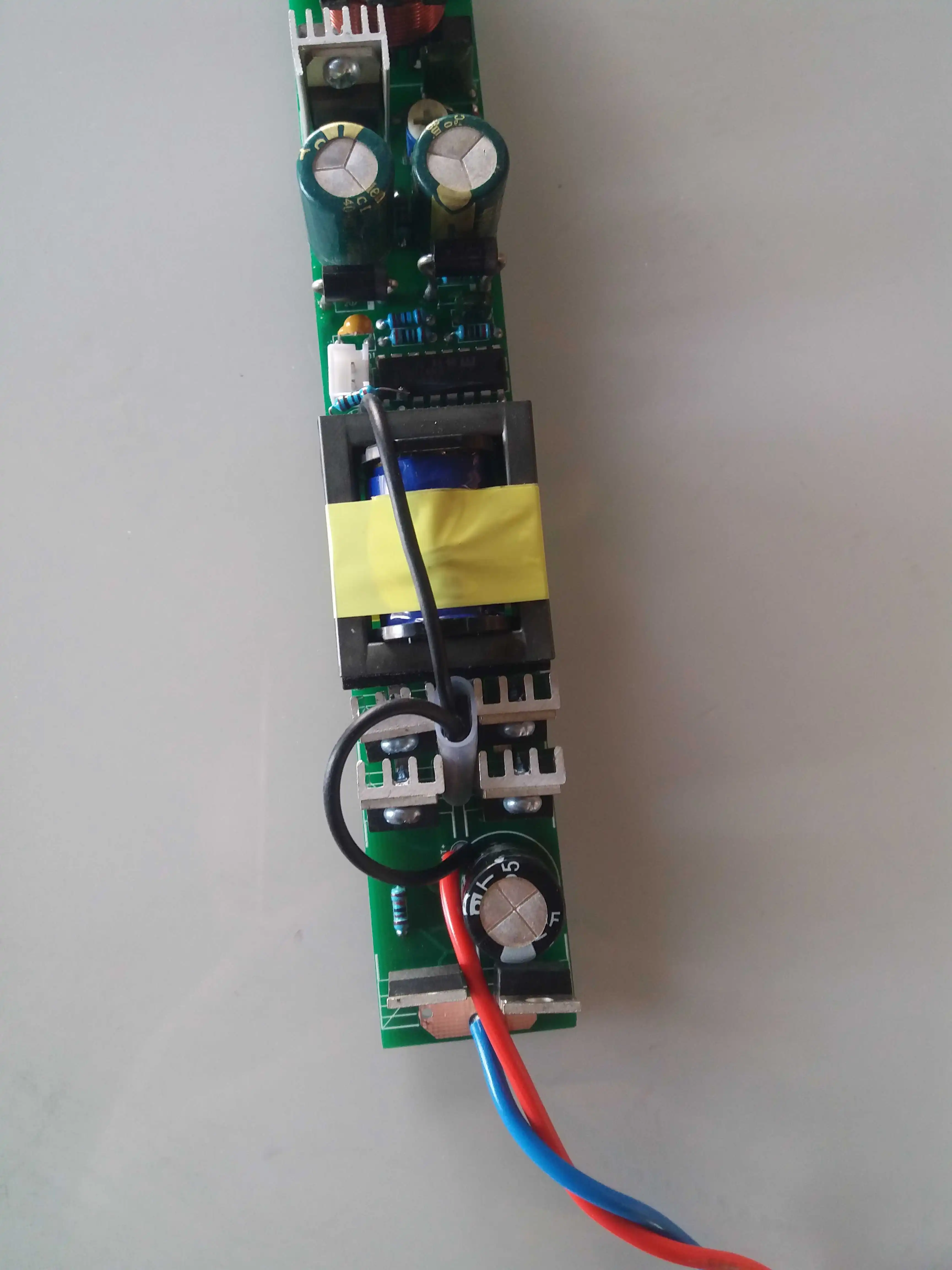 

Ленточный инвертор материнская плата 40 плата морская плата температурный преобразователь трехпроводной Холл переключатель 16,8 вольт плата