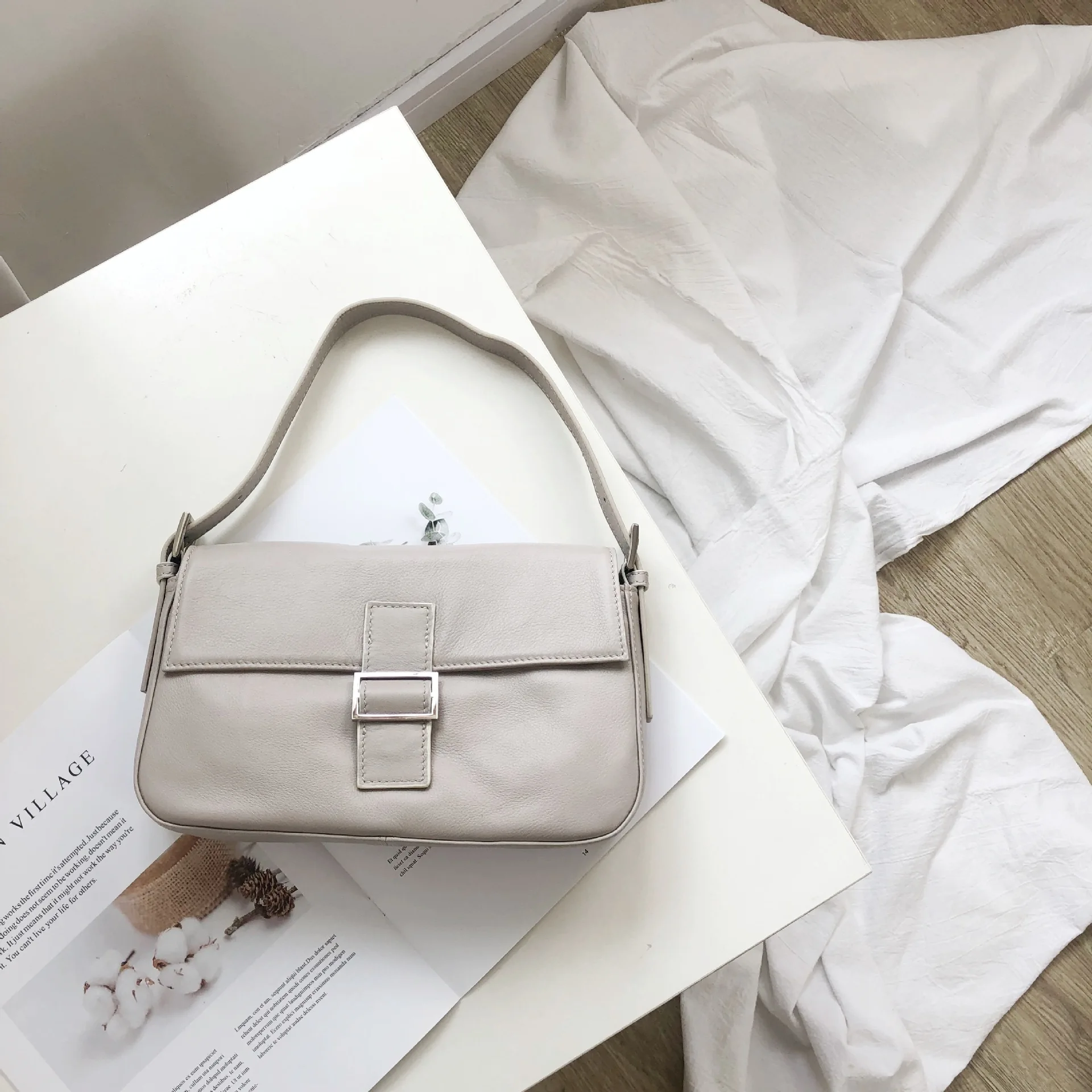 

Summer Fashion Women Simple Large-capacity Solid Genuine Leather Shoulder Messenger Bag Ins Show High Quality Drop Shipping