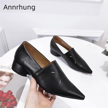 

Genuine Leather Round Heel Women Pumps Sexy Pointed Toe Med Heel Slip-on Shoes Sewing Graffiti Spring Shoes Woman