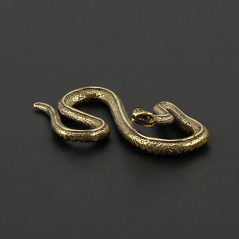 Винтажный латунный брелок в виде змеи из меди ручной работы, змея, открытый инструмент, автомобильные подвесные аксессуары