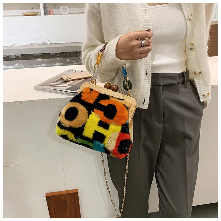 Crossbody Bags Women Wood Clip Autumn And Winter Plush Handbag Korean Acrylic Chain Shoulder Clutch