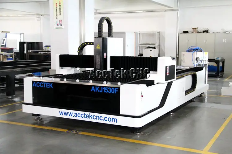 Raycos IPG 500W 750W 1000W CNC машина для лазерной резки металла волокна/хорошее обслуживание оптоволоконный лазерный резак AKJ1530F