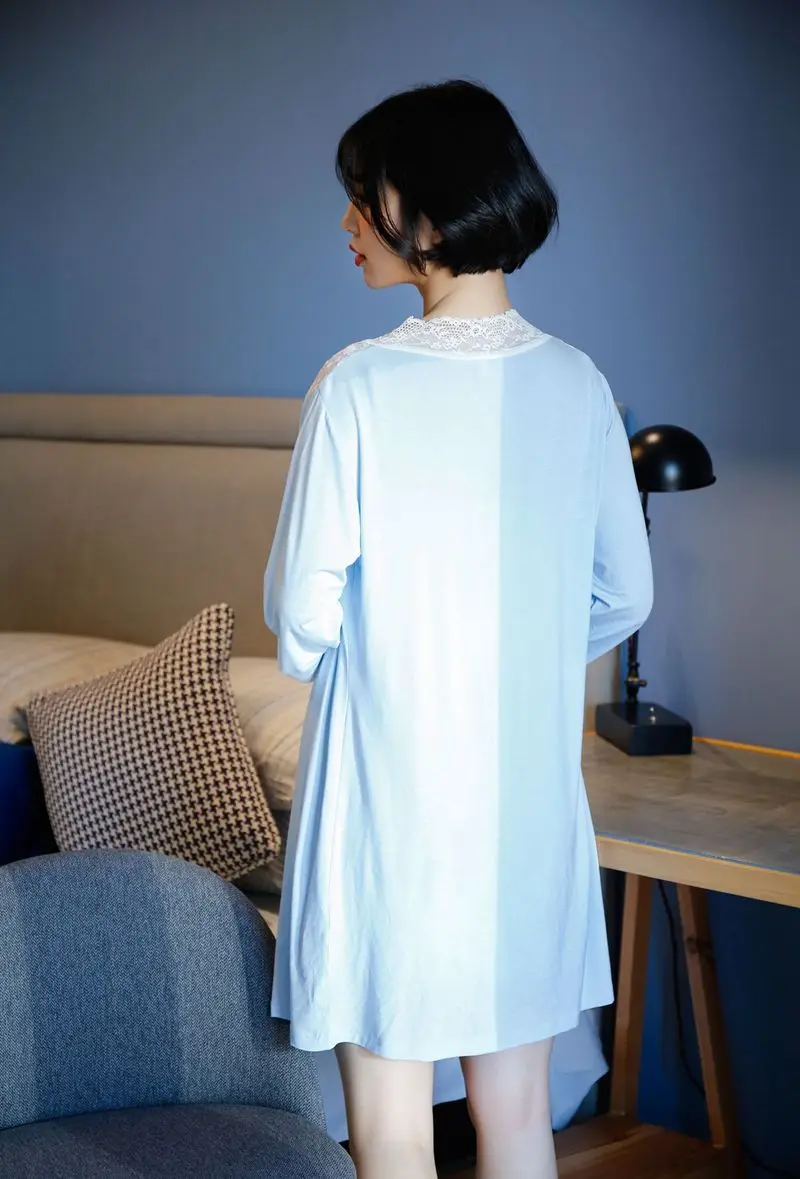 3902066552_1411689563